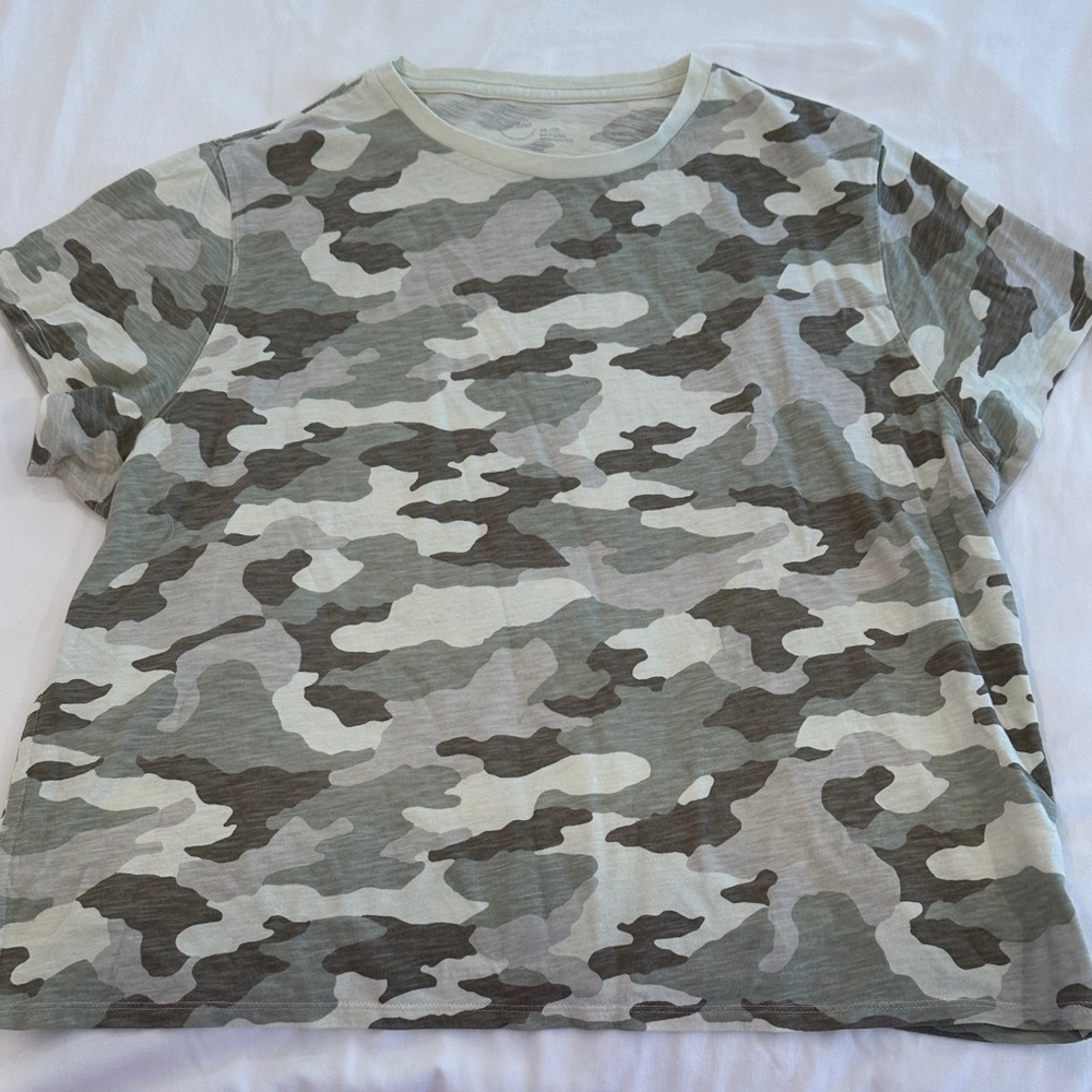 Aerie Green Camouflage Short Sleeve Tee - Picture 2 of 3
